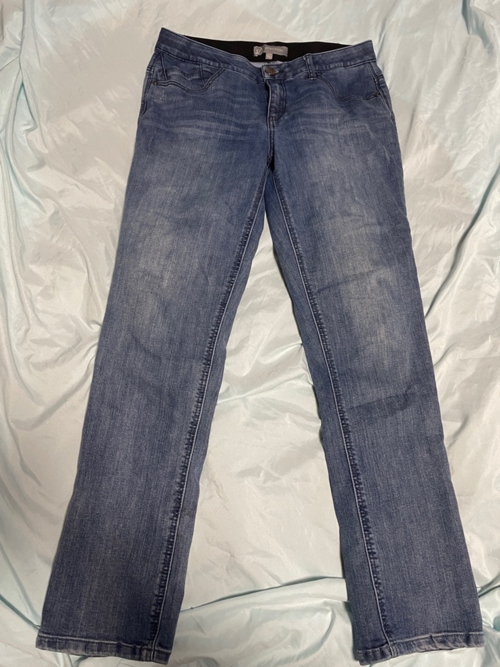 Wit & Wisdom Straight-Leg Jeans in Medium Blue Wash